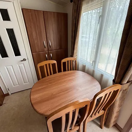 Oaklands Retreat 惠特比